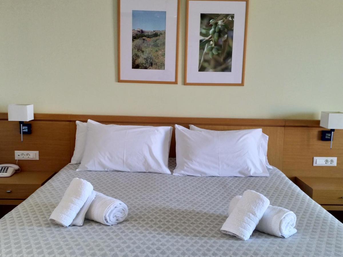 Hotel Estia Фінікунда Екстер'єр фото