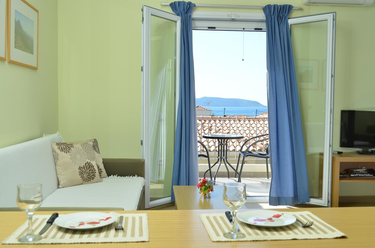 Hotel Estia Фінікунда Екстер'єр фото